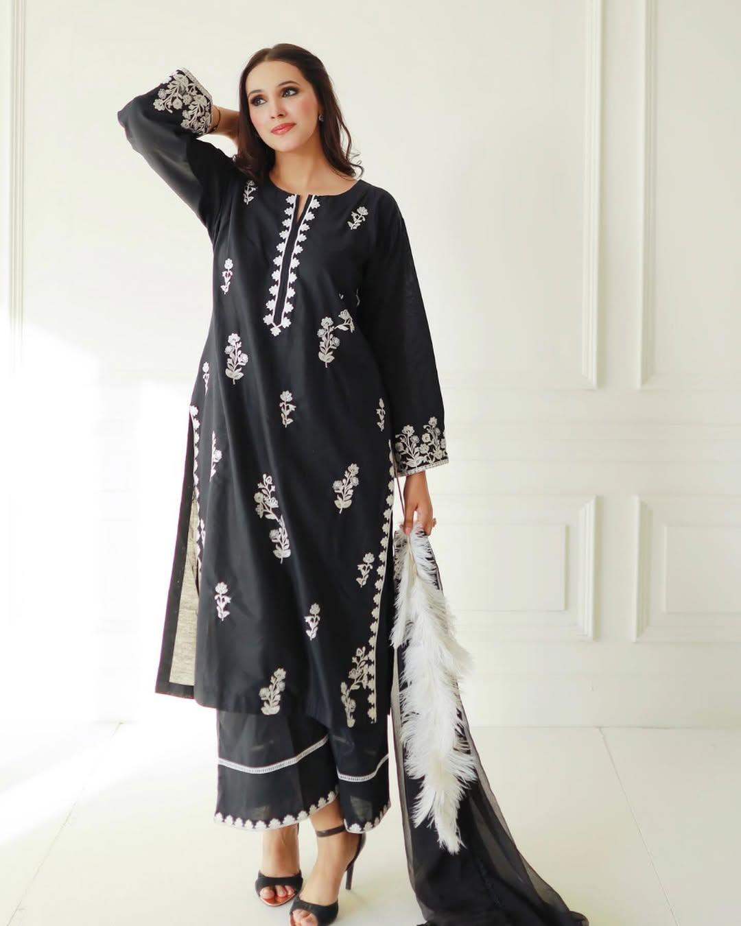 2 PIECE - AINA EMBROIDERED SUIT