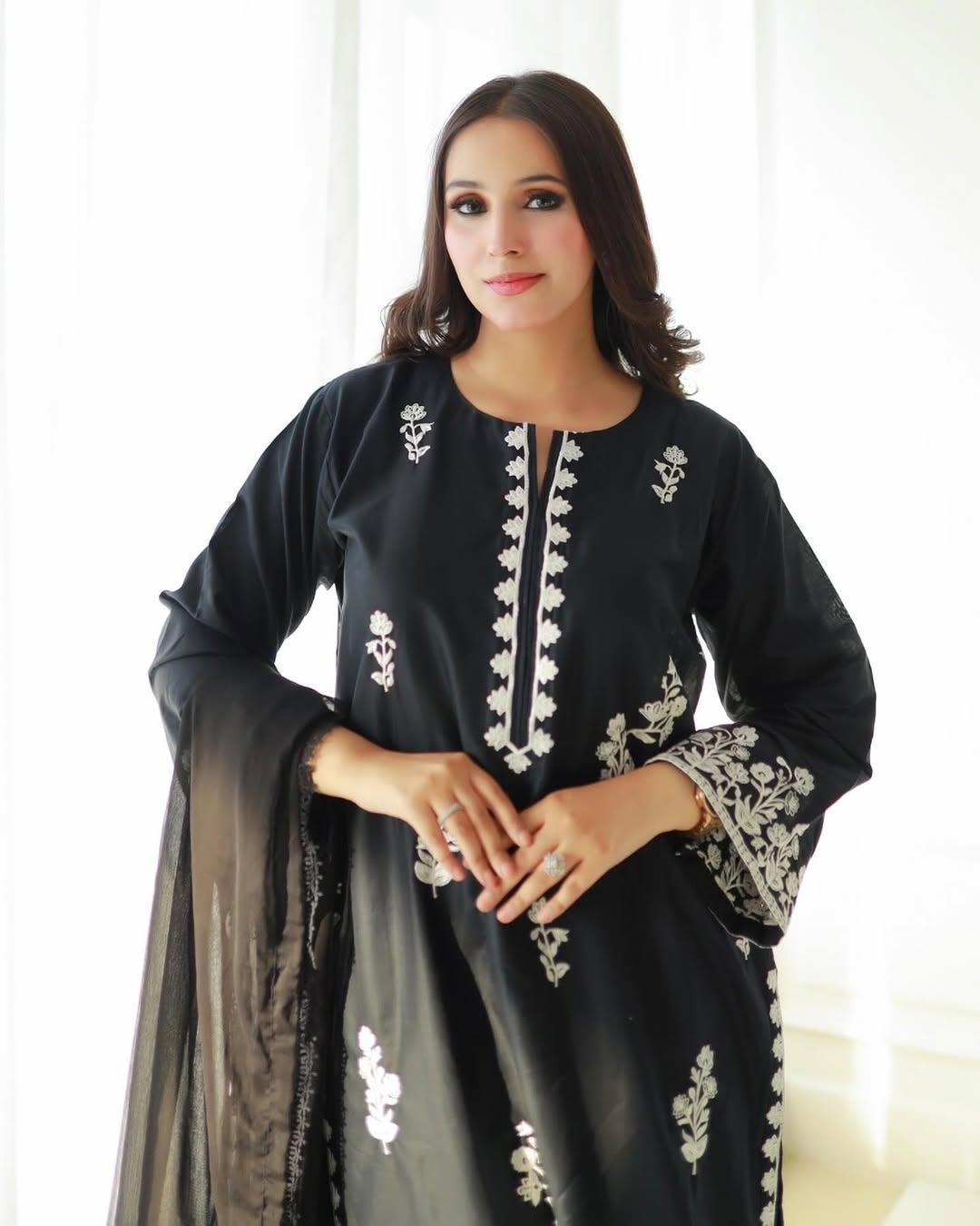 2 PIECE - AINA EMBROIDERED SUIT