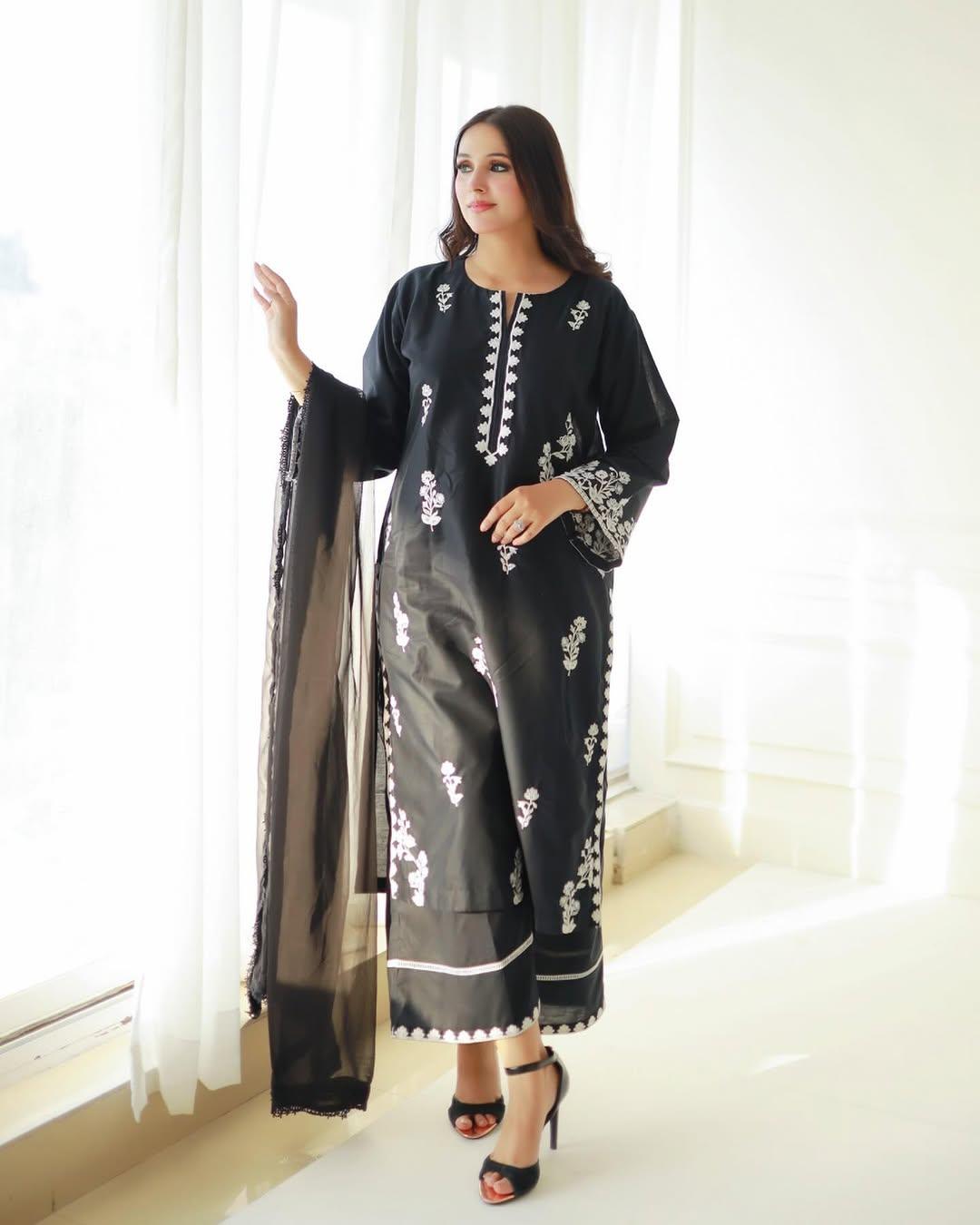 2 PIECE - AINA EMBROIDERED SUIT