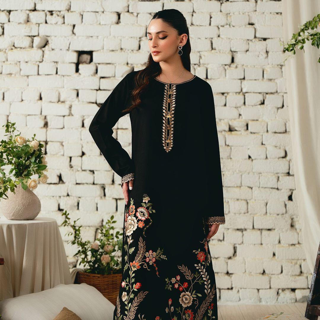 2 PIECE - ANEELA EMBROIDERED SUIT - Alifneesaz