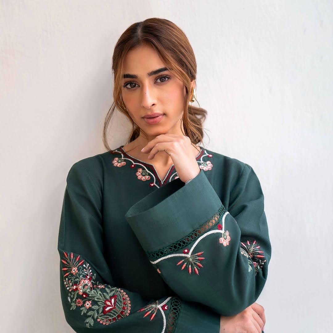 2 PIECE - HANA EMBROIDERED SUIT - Alifneesaz