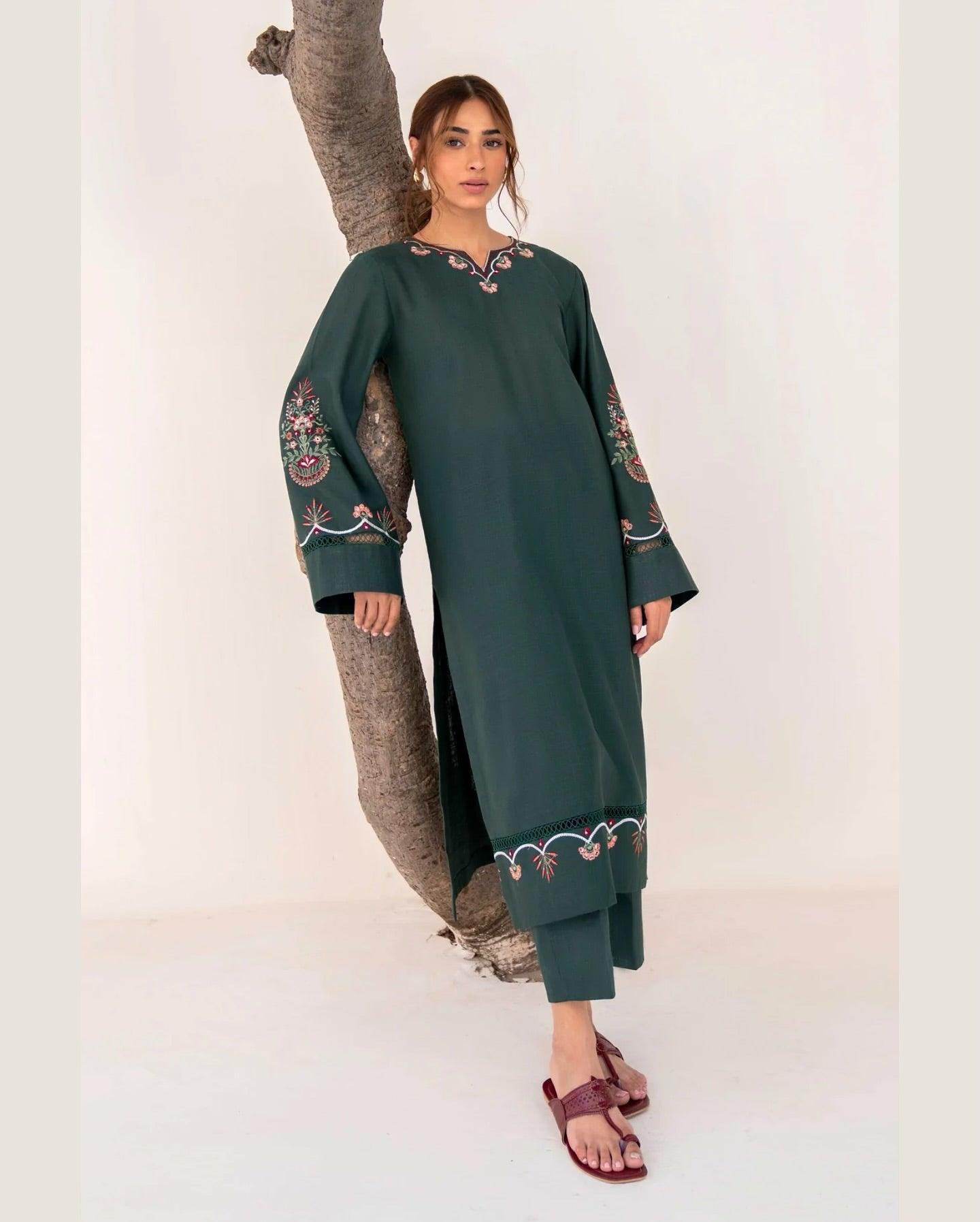 2 PIECE - HANA EMBROIDERED SUIT - Alifneesaz