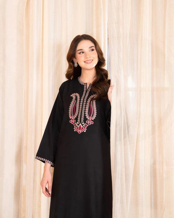 2 PIECE - BLACK JADE EMBROIDERED SUIT - Alifneesaz